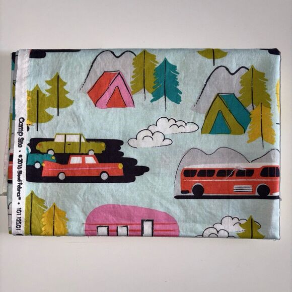 Camp Site 2016 Blend Fabric 42 x 28 Print Of Pink Camper Tents Bicycles - Picture 5 of 7